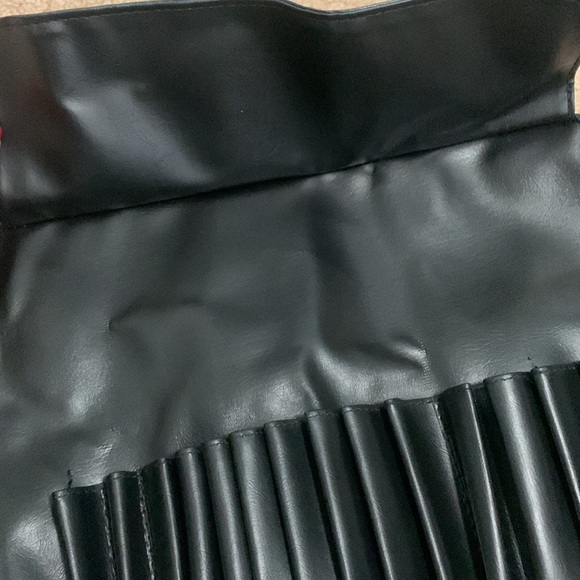 Makeup Brush Holder Faux Leather - Picture 3 of 7